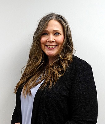 Controller Jennifer Rask in Office at Eide Chrysler St. Cloud